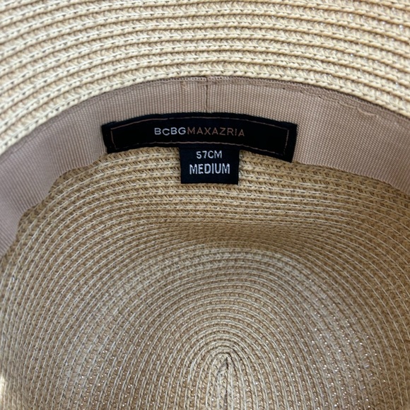 BCBG MAX AZRIA STRAW SUN HAT WITH BLACK BOW - Picture 4 of 6